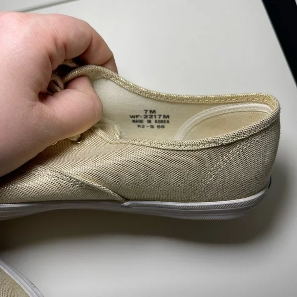 Ked’s women’s gold metallic vintage 90’s glitter tie up sneakers in 7 - Picture 6 of 7